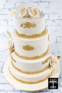 Gold Wedding Cake | Gold Wedding Cake Sydney | https://cake-land.com.au/wp-content/uploads/2017/03/IMG_8742-1.jpg